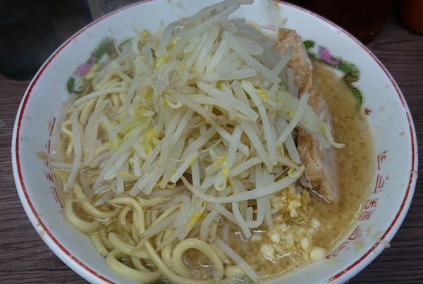 「小ラーメン ニンニク少なめ ¥690」@ラーメン二郎 横浜関内店の写真