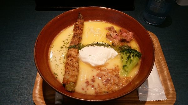 「鶏白湯そば 大盛無料」@麺巧 潮の写真