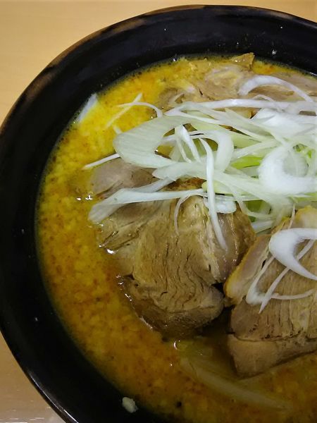 「小豚レッドカレーらーめん￥750」@原点らーめんの写真