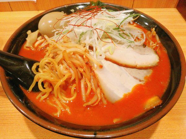 「鉄火麺 ￥880・もやし ￥100・味付半熟玉子」@北海道らーめん ひむろ 大宮店の写真