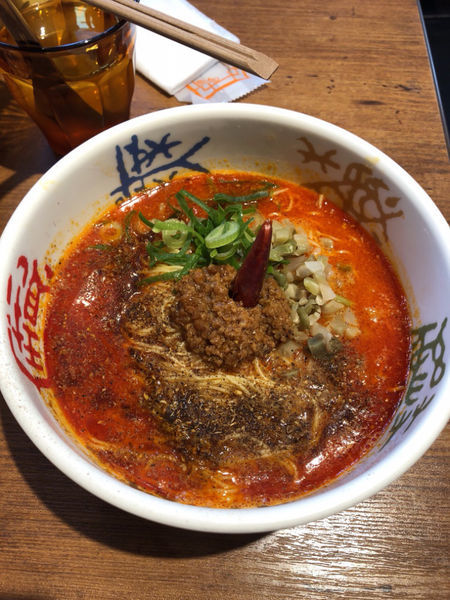 「鬼・担担麺　972円」@香家 目黒東口店の写真