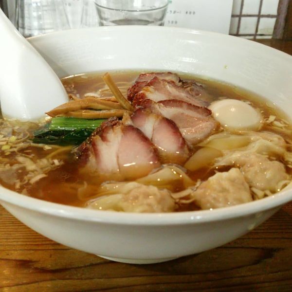「チャーシューワンタンメン＋味玉＋揚げネギ」@らーめん穀雨の写真