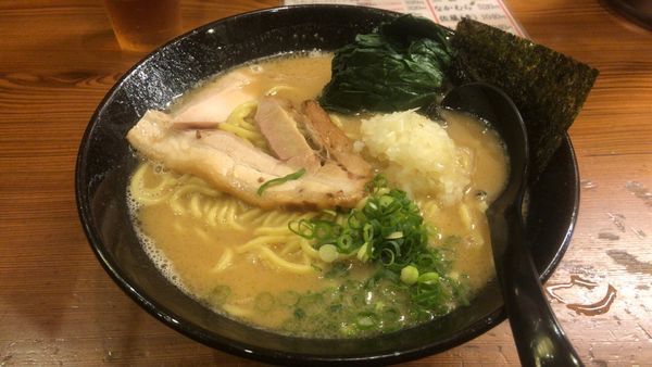 「鶏白湯らーめん 大」@三代目麺処 「まるは」極 船橋店の写真