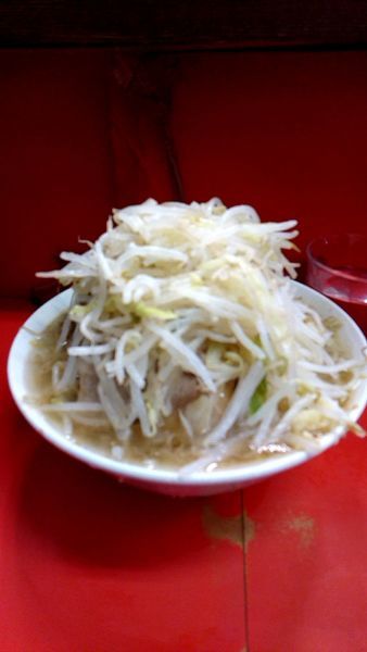 「小豚700円全増し」@ラーメン二郎 三田本店の写真