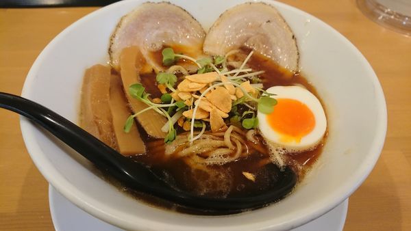 「大和ブラック(大(1.5玉))」@麺人 ばろむ庵の写真