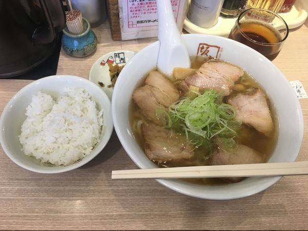 「喜多方ラーメン ￥650」@喜多方ラーメン坂内 新宿西口思い出横丁店の写真