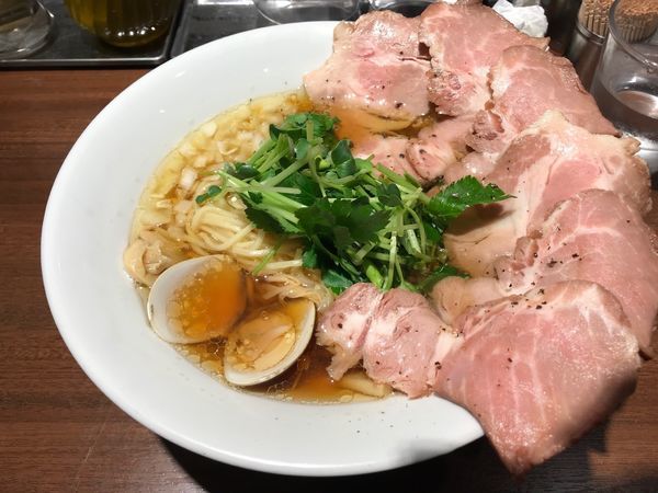 「赤鶏と蛤の淡麗中華そば(醤油)」@麺屋 ねむ瑠の写真