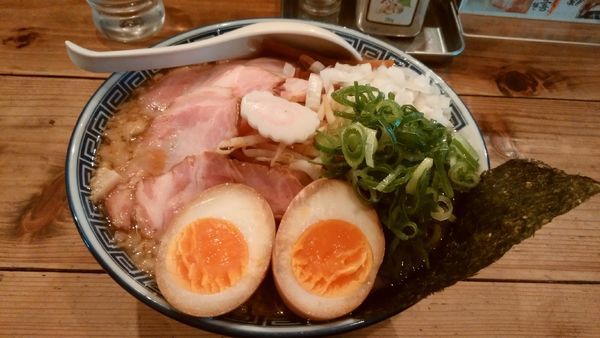 「特製背脂醤油ラーメン」@井田商店の写真