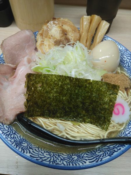 「中華そば大盛り」@狼煙 大宮店の写真