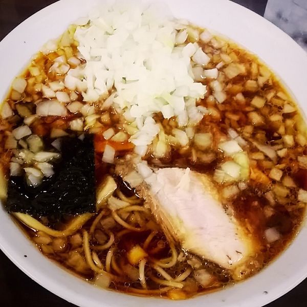 「ぐうらーめん ６５０円＋やくみ（玉ねぎ）大盛り １３０円」@ぐうらーめんの写真