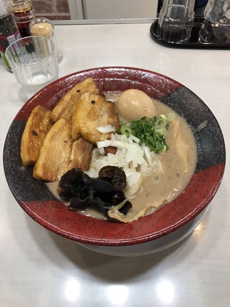 「特製濃厚豚骨ラーメン」@麺匠 克味の写真