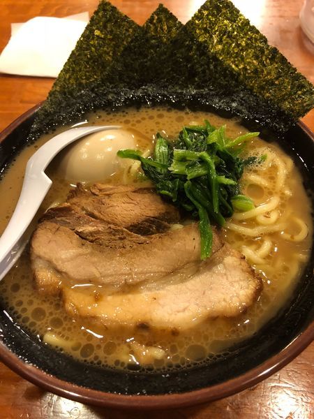 「ラーメン並、玉子増し硬め濃いめ」@上田らあめん はちの写真