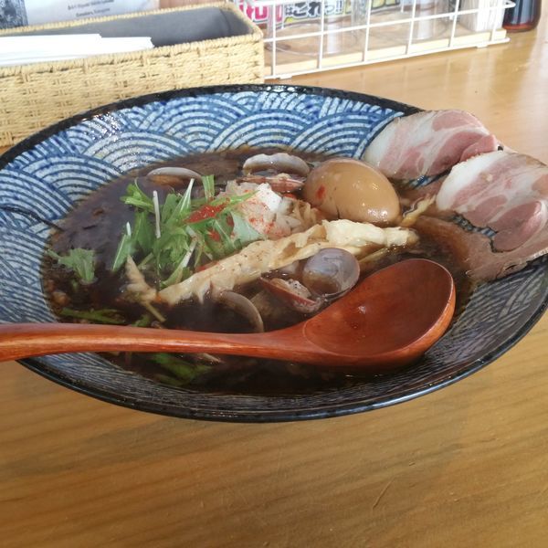 「七里BLACK＋味玉（クーポン）」@AWANOUTAの写真