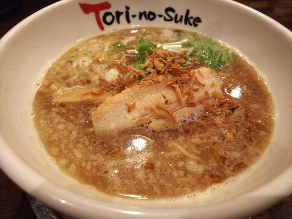 「鶏醤油＋半チャーハン」@とりの助 上里店の写真