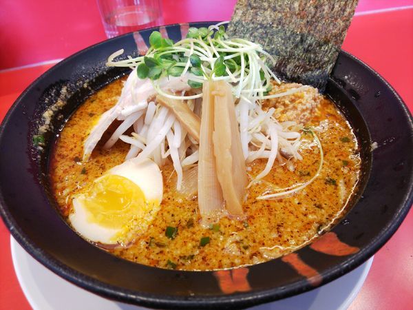 「らいとん辛みそら～めん(激辛)1000円」@ラーメン雷豚 鴻巣店の写真