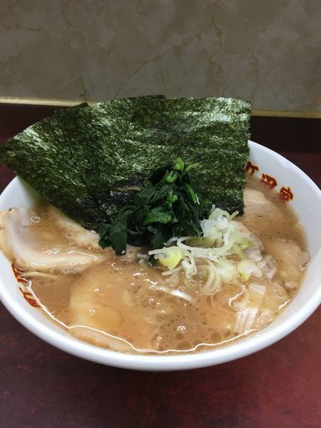 「チャーシュー麺」@横浜ラーメン 町田家 新宿南口店の写真
