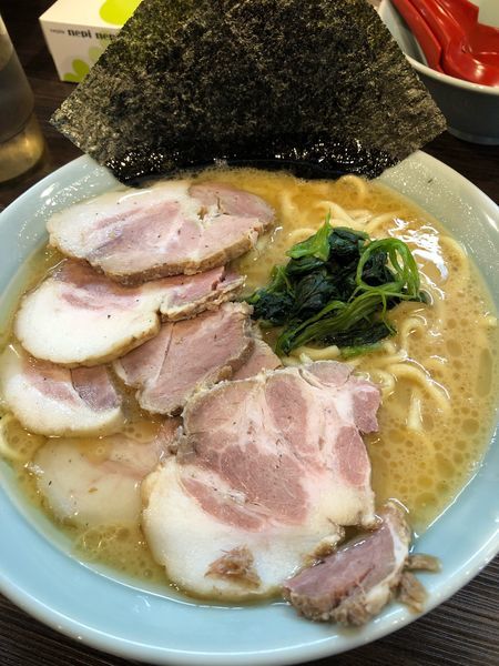「チャーシュー麺並、硬め濃いめ」@雷家の写真