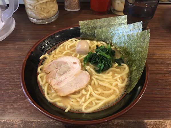 「ラーメン」@横浜家系ラーメン 稲田家の写真