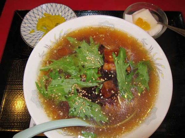 「角煮ラーメン　600円（ランチ）」@花彫酒家の写真