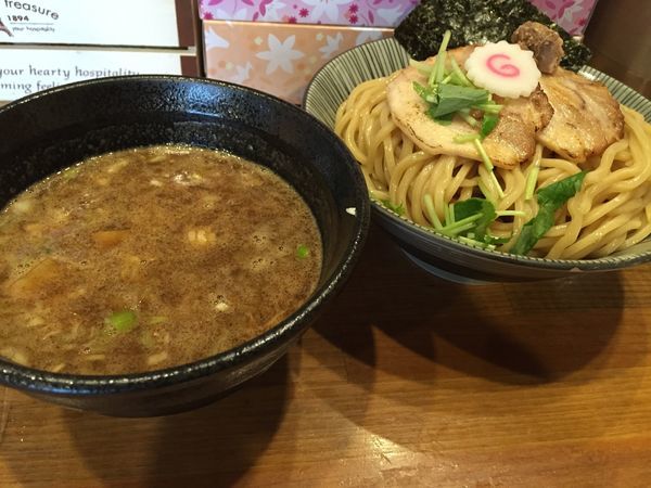 「濃厚魚介つけ麺」@馳走麺 狸穴の写真