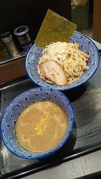 「つけ麵（ゆず）８００円」@つけ麺・ふじ麺 真麺目 大山店の写真