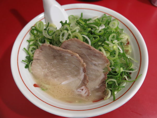 「博多ネギぼっこしラーメン：900円」@博多長浜屋台やまちゃん 銀座店の写真