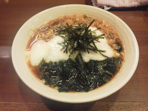 「まかないそば 540円」@そば処 かめや 神田東口店の写真