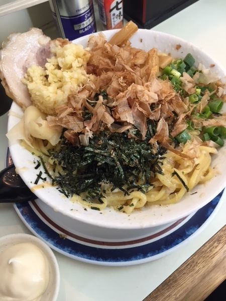 「油そば　大　760円　（マヨ・ニンニク）」@ラーメン豚翔の写真