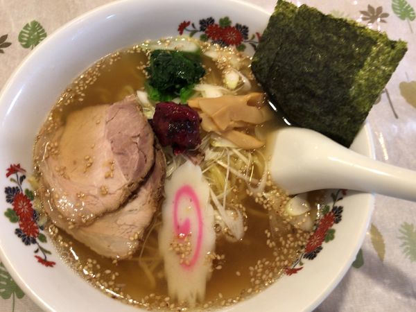 「白醤油ラーメン700円」@大山食堂の写真