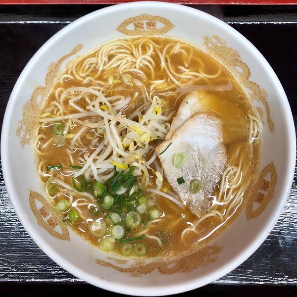 「醤油とんこつラーメン (650円)」@冠生園の写真
