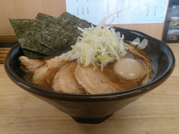 「大仏ラーメン」@麺 大仏の写真