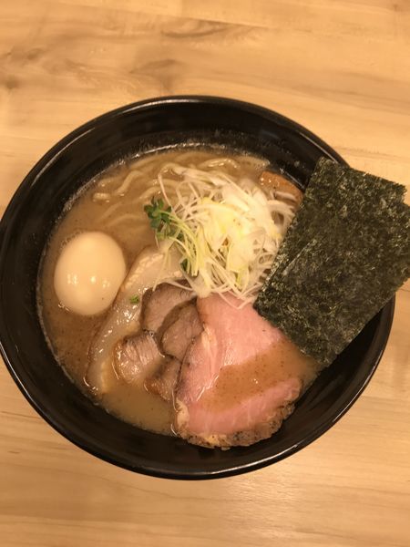 「豚骨鶏魚介 特製らぁめん」@麺処 有彩の写真