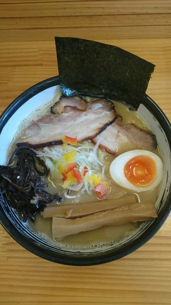 「とんこつこってり 醤油  ８００円」@濃厚ラーメン じゅんの写真