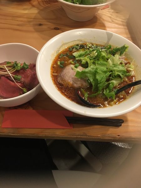 「鶏パイタンRED、ミニローストビーフ丼」@Red Heart kitchenの写真