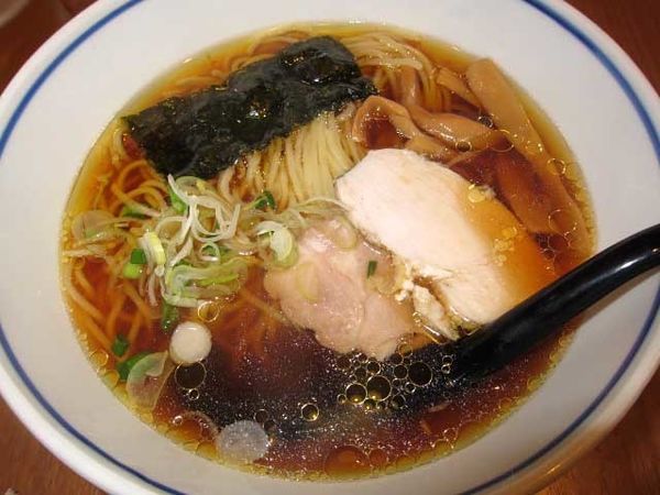 「純鶏らーめん醤油　580円」@麺処直久 新橋店の写真