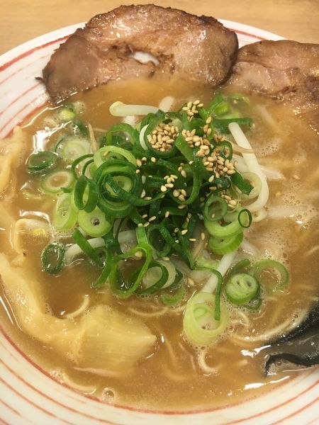 「らーめん¥690」@らーめん 元町軒 サンプラザ店の写真