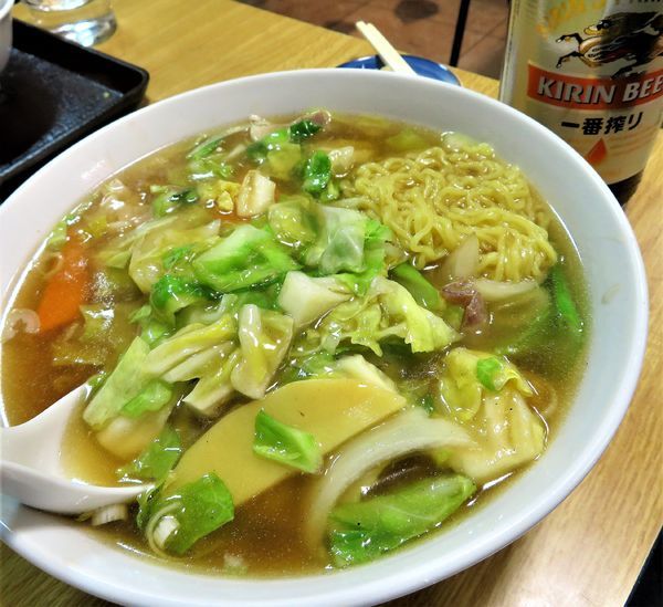 「広東麺（850円）＋一番搾り」@二葉の写真