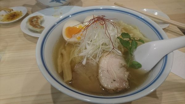 「醤油ラーメン」@利尻昆布ラーメン くろおびの写真