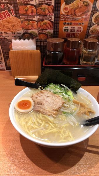 「とんこつ塩」@ラーメン春樹 立川店の写真