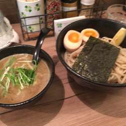 つけ麺醤油大盛り（950+100）