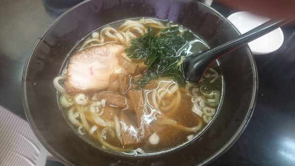 「ラーメン」@中国手打拉麺 馬賊 日暮里店の写真