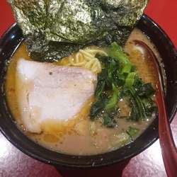 ラーメン 640円