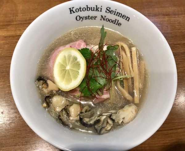 「牡蛎そば」@寿製麺よしかわ 川越店の写真