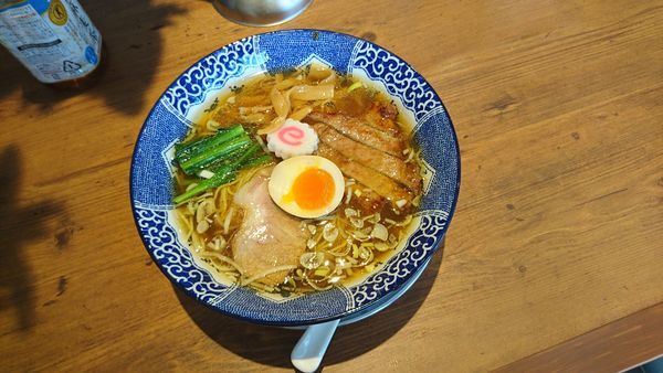 「特製清湯醤油900円」@ハマカゼ拉麺店の写真
