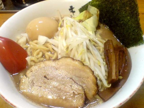 「きら星特製とんこつラーメン(880円・麺大盛り無料)」@きら星の写真