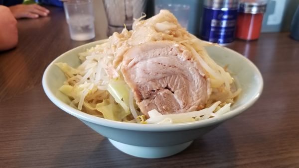 「ラーメン小 豚一枚」@かじろうramen7の写真