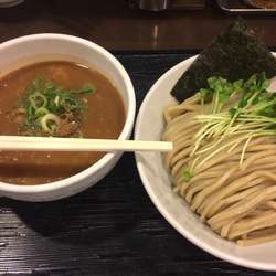 豚骨魚介つけ麺