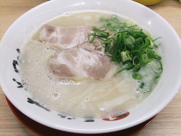 「長浜ラーメン（650円）」@長浜ナンバーワン 東京大岡山店の写真