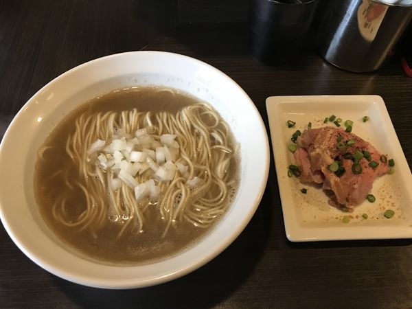 「煮干そばclassic＋肉増し別皿」@灰汁中華 丿貫 福富町本店の写真