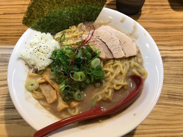 「ベジトン」@濃厚豚骨ラーメン専門 濃厚軍団 山之手店の写真